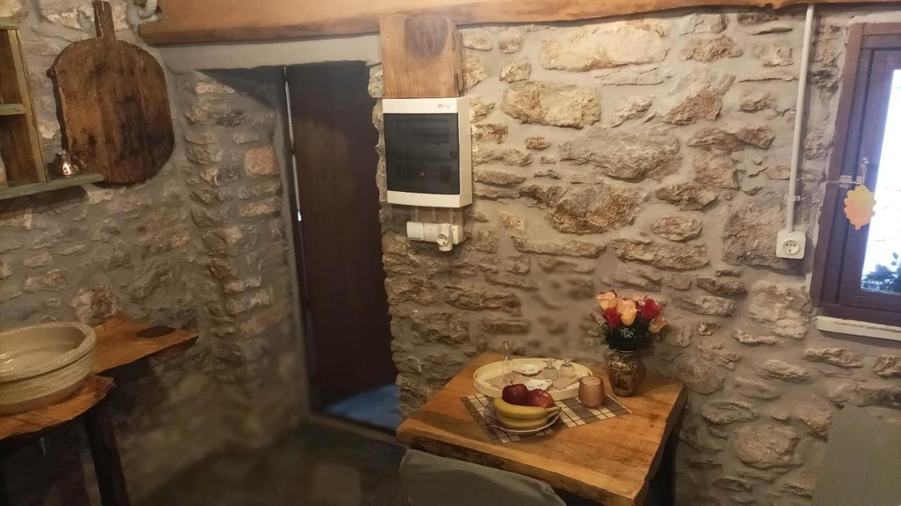 Apartamento Αυθεντικό Πετρινο Στην Ναύπακτο Nafpaktos Exterior foto